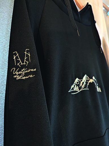 Sweat à capuche bi-ton